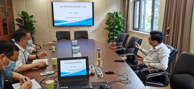 学术顾问：连接未来与知识的桥梁